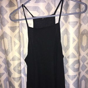 Aero solid black tank